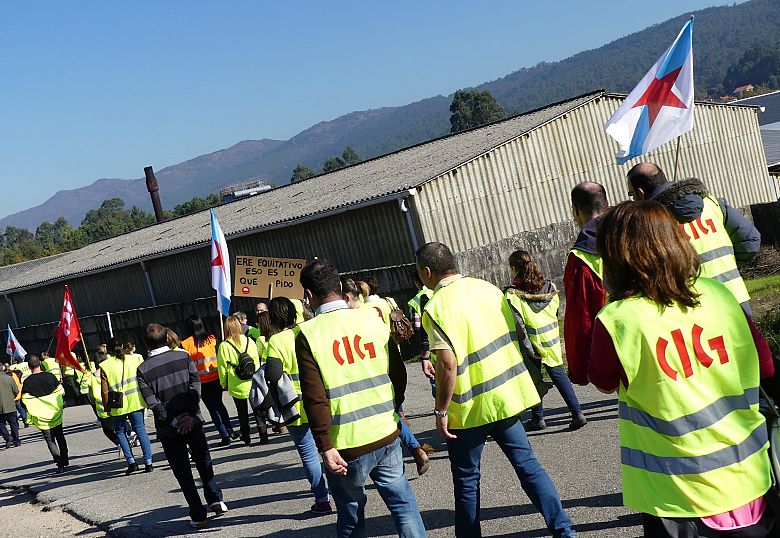 17-11-18 ManifaMaderasIglesiasPorrinhoMos28.JPG